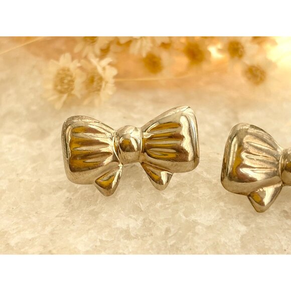 Taxco Mexico Made Sterling Silver 925 Bowtie Shaped Cute Stud Earrings - Picture 4 of 10
